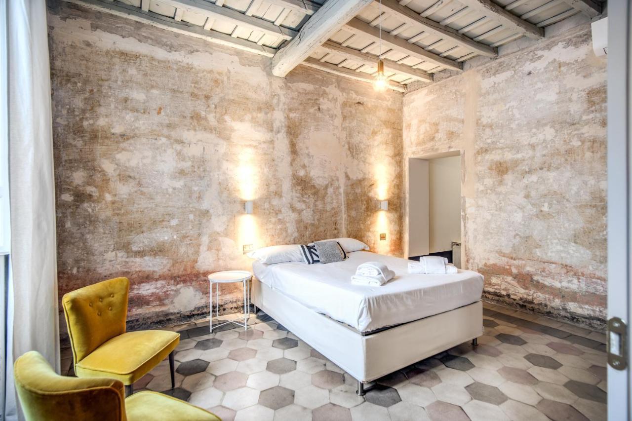 Stylish And Spacious Apartment Next To The Colosseum Roma Exterior foto