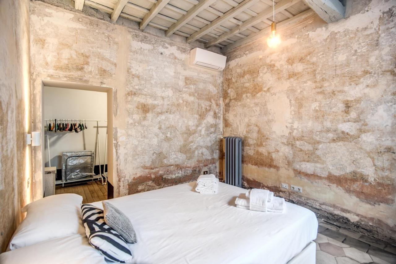 Stylish And Spacious Apartment Next To The Colosseum Roma Exterior foto