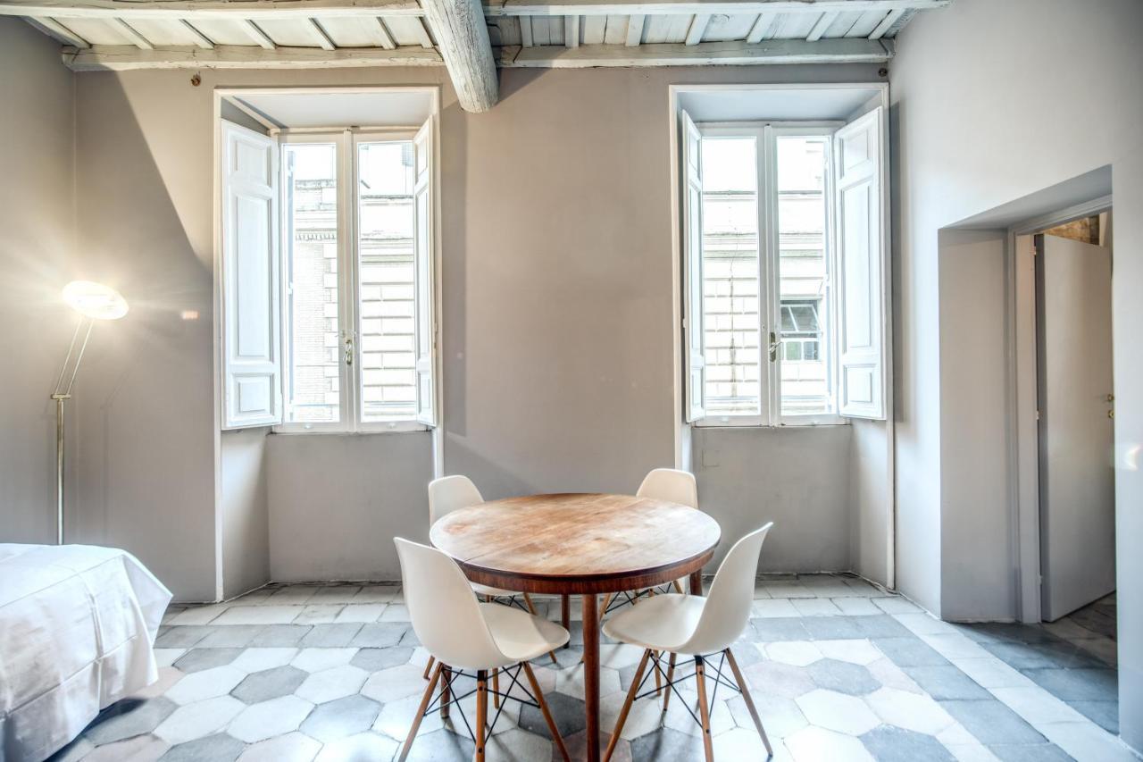 Stylish And Spacious Apartment Next To The Colosseum Roma Exterior foto