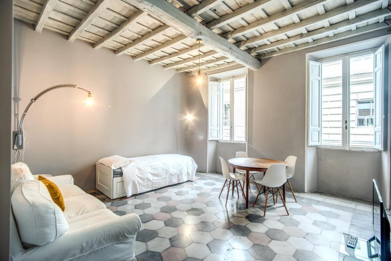Stylish And Spacious Apartment Next To The Colosseum Roma Exterior foto